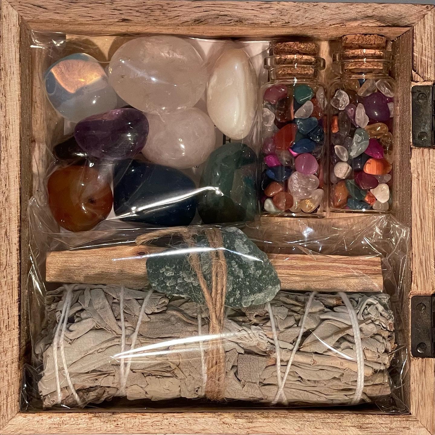Gemstones and Palo Santo - Spiritual Set